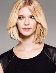 Coiffure L Indemodable Carre Coupe De Cheveux Visage Rectangulaire Cheveux Beaute