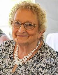 Barbara Mattice's Instagram, Twitter & Facebook