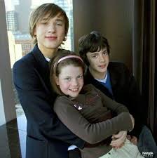 Georgie henley, william moseley, ben barnes, anna popplewell and skandar keynes in marne la vallee, france on june 20, 2008. Narnia Chronicles Of Narnia Narnia Movies