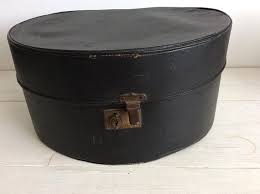 Vintage Hat Box 1940s Black Hat Box Vintage Black Case Vintage Storage Antique Case 40s Vintage Clothi Vintage Hat Boxes Hats Vintage Vintage Storage