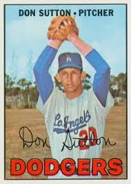 The homestay consists of 1 separate bedroom, 1 bathroom and a living room. Don Sutton Hall Of Fame Baseball Cards