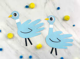 Simple art and craft ideas for kids. Handprint Art Crafts For Kids Simple Everyday Mom
