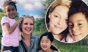 The final trailer for katherine heigl's new netflix series firefly lane was released on january 14.… january 16, 2021. Katherine Heigl Struggles To Explain Racism To Daughter 8 Daily Mail Online