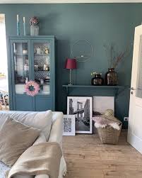 Dekosamstag Ikea Hemnes Vitrine Lackieren Und Mit Stoff Beziehen Ikea Hemnes Vitrine Einrichten Und Wohnen Ikea