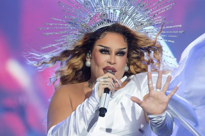 The Town: Gloria Groove faz história com irresistível sequência dançante