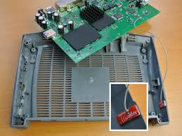 Da funkt ein anderes wlan auf dem selben kanal wie deins. Aufgeschraubt Fritz Box 7490 Der Router Liebling 6 11 Teltarif De Ratgeber