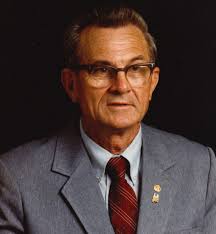 Mr. Charles Lewis Ingram, Sr., 92, of Salem, Alabama, went to be with his  Lord