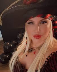 Maria Veronica Salmon (@venus70) • Instagram photos and videos