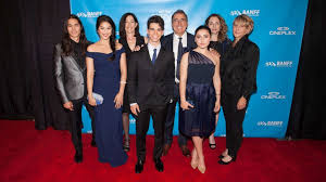 Dove met cameron after they had both signed on for their roles in the descendants. How The Descendants 3 Cast Became An Extended Family Gma