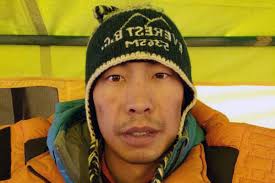 Injuries, frostbite and death: B.C. man recounts Everest ascent