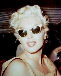 Marilyn monroe wearing sales sunglasses
