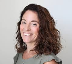 Courtney Spaulding's Instagram, Twitter & Facebook