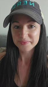 Red Light Therapy and Castor Oil for Hair Growth Benefits