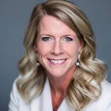 Debbie Holt's Instagram, Twitter & Facebook