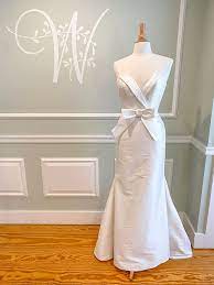 Margo Antonio Gual Twd At Home The White Dress By The Shore Fitted Wedding Dress Bow Wedding Dress Clean Wedding Dress