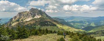 Słowacja to kraj, który znany jest przede wszystkim z malowniczych gór i stoków narciarskich, zapewniających idealne warunki do. Gory Slowacji Mini Przewodnik Po Szlakach Na Slowacji Hasajace Zajace