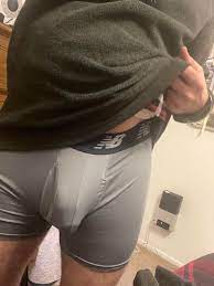 After work bulge in grey boxer briefs : r/Bulges
