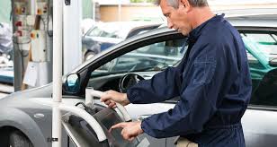 La faute au nombre de points de contrôle qui augmente, et donc au temps passé sur votre voiture. Controle Technique 2018 Quelles Sont Les Defaillances Considerees Comme Critiques