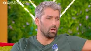 Τις τελευταίες ημέρες κυκλοφορούν οι φήμες πως ο αλέξης παππάς θα είναι ο επόμενος bachelor. Ale3hs Pappas O Sakhs Kai H Marialena 8a Einai Mazi Meta To Survivor Video