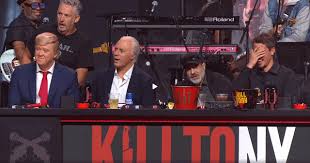 The panel's reaction to Brian Holtzman's joke about Robin Williams.... :  r/Killtony
