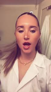 Vídeos de Milly (@millykendon) con «original sound