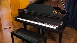 Steinway Baby Grand Piano Model S 383938
