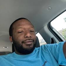 Shatavia Smith (@sstweet87)