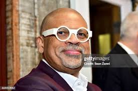 Tess Beasley and Maurine Chiquet attend the New York Academy of Art... News  Photo