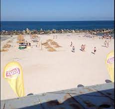 뀐 situated in the best rated area in eforie sud, this hotel has an excellent location score of 8.3. Pe PlajÄƒ La Eforie Sud Cu Drujba La TÄƒiat Busteni Printre Turisti