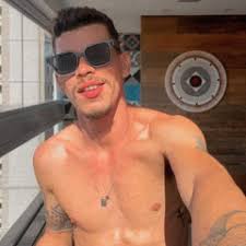 Stream Lucas Coutin music