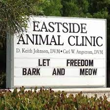 18 Hilarious And Real Veterinary Signs Found Around The Country Vets Fun Signs Humor