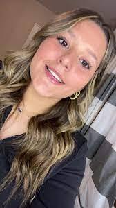 Meredith Munson's Instagram, Twitter & Facebook