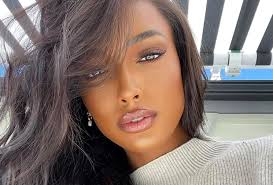 Dry, weak and brittle hair are prone to breaking and require a conditioner for breaking hair developed to repair protein structure and infuse moisture. The Best Hair Treatments For Dry Hair Beauty Crew