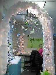 We have a bay decoration in our office so there are piles of manila paper on the background. Pictures Of The Cubicle Decorations Office Christmas Decorations Winter Wonderland Decorations Cubicle Christmas