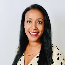 Super proud of the team Mina Gundhus Adele Stone Åse Maria Riksen and Emily  Dahlbo for delivering an absolutely outstanding customer engagement &  influencer Whitening Masterclass yesterday.