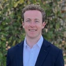 I'm happy to share that I have been promoted to Associate at Brattle  Technologies!