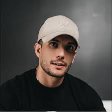 What is the average budgeted amount for marketing per show?