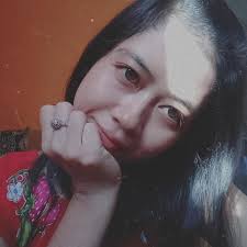 Hiji mangsa icih ker balanja wig.. Icih: mang cing ninggal anu warna berem.  Emang: ngasongkeun bari ngomong,ieu mah mahal neng asli ti luar  negri.didamelna oge tinu bulu macan. Icih: upami anu lokal