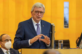 Browse 3,635 volker bouffier stock photos and images available, or start a new search to explore more stock photos and images. Hessischer Ministerprasident Halt Neujahrsansprache