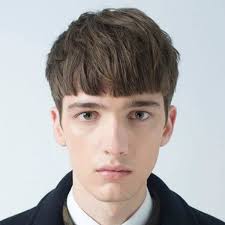 It is characterized by short, horizontally straight cut bangs. 49 Of The Best Caesar Haircut Ideas For This Year