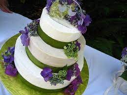 Purple And Green Wedding Cakes Green And Purple Wedding Cake Green Wedding Cake Wedding Cakes Vintage Wedding Cakes