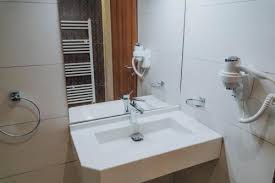 Mais surtout, l'hotel president spa permet de profiter facilement de plusieurs attractions incontournables de baile felix telle que lacul cu nufer, qui est un parc très. Hotel President Spa Sanmartin Book Your Hotel With Viamichelin