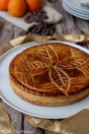 Galette Des Rois A La Frangipane Au Chocolat Et A L Orange Confite Rock The Bretzel Recette Galette Des Rois Frangipane Dessert Au Citron Galette Des Rois