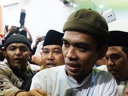 Jangan duduk di majelis kecuali yang aman dari murka allah. Uas Corona Tentara Allah Lindungi Muslim Uighur