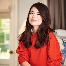 Miranda taylor cosgrove (born may 14, 1993) is an american actress and singer. Miranda Cosgrove Everybodywiki Bios Wiki