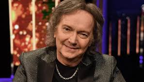 Chiara canzian, la figlia di red dei pooh, si sposerà fra due mesi con il suo fidanzato sandro cesolla. Chi E Beatrice Niederwieser La Moglie Di Red Canzian Dilei