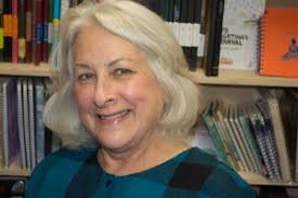 Lenore Hirsch's Instagram, Twitter & Facebook