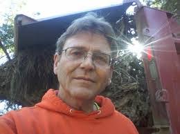 Aaron Barnard's Instagram, Twitter & Facebook