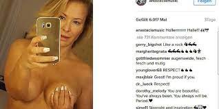 Nackt-Selfie: Nach Krebserkrankung: Anastacia zeigt sich nackt | Kleine  Zeitung