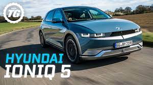 #hyundaiioniq5 #hyundaiioniq #ioniq #aer #ev #electricvehicle #egmp #aaf #activeairflap #allelectricrange #bev #powerelectricsystem #futuretech #technology #tech. Video Top Gear S Hyundai Ioniq 5 Review Top Gear
